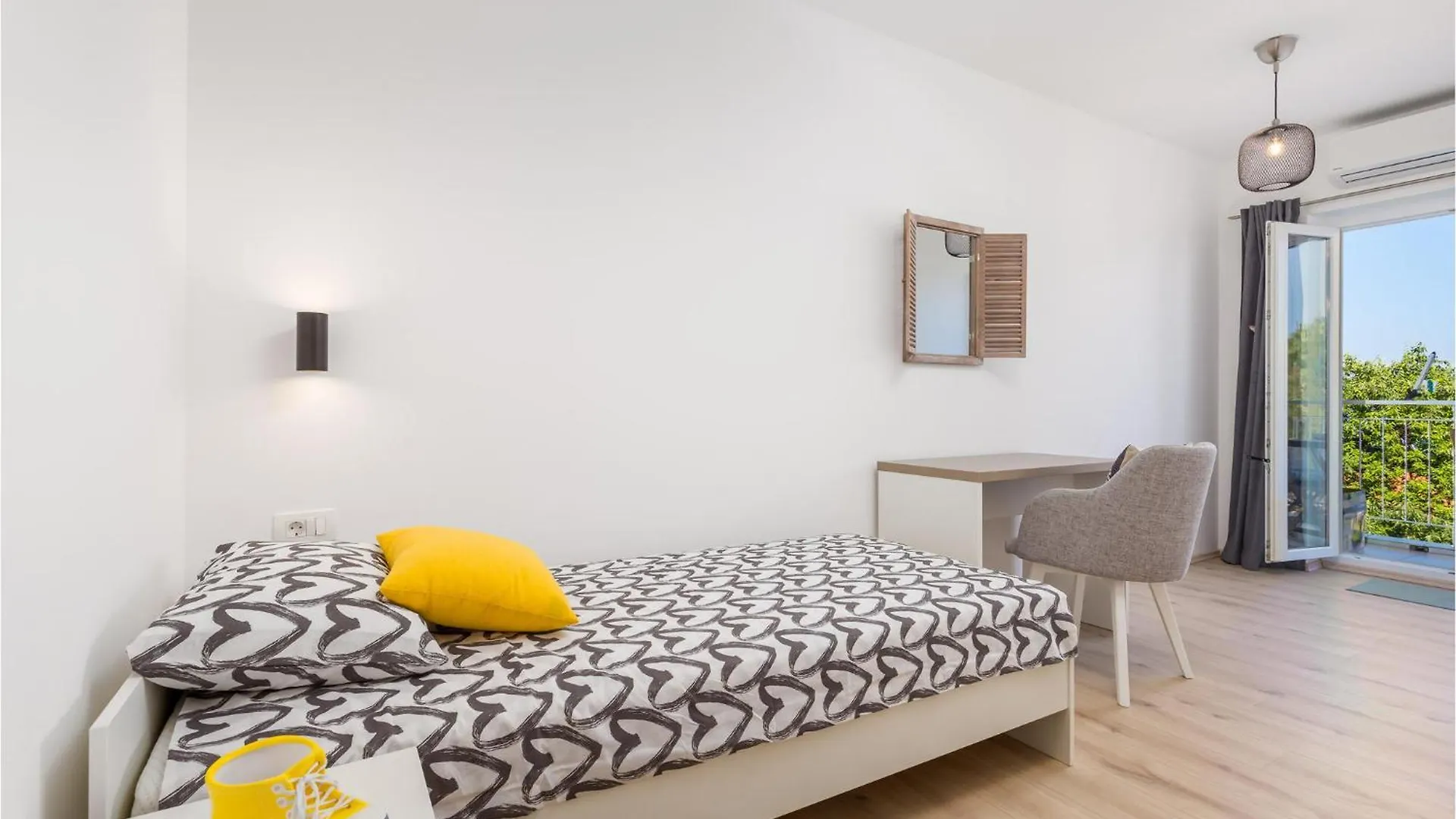 Stunning Apartment In Lovran With Kitchen 0*,