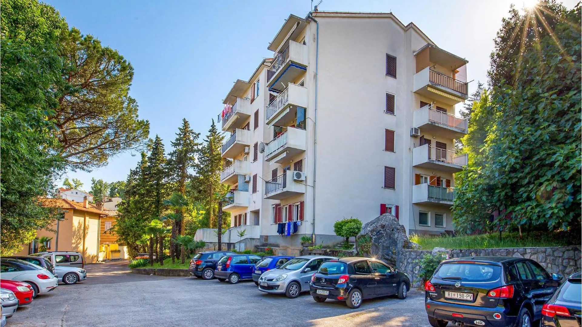 Stunning Apartment In Lovran With Kitchen